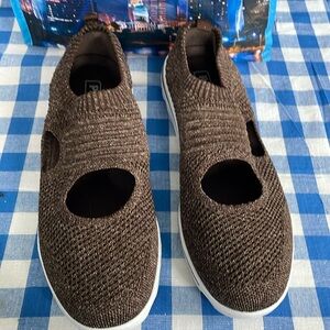 Propet TravelActiv Avid slip ons